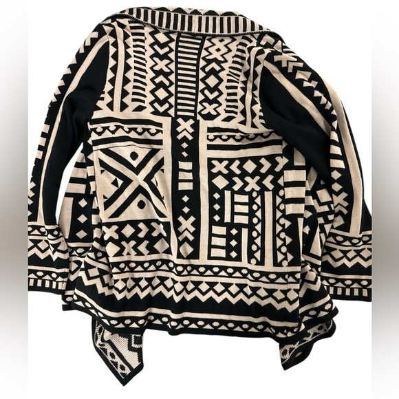 Charlie Paige Cardigan Aztec - Picture 9 of 12